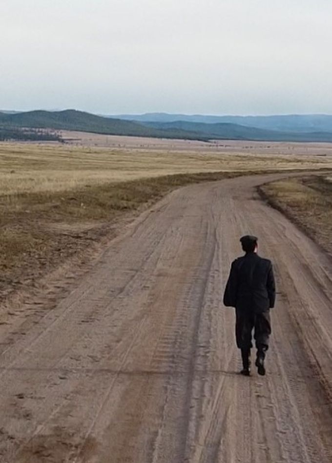 Спектакль «Звон двух стремян / Хоёр дүрөөгэй ханхинаан»