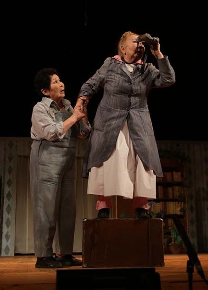 Спектакль «Судьба в чемодане / Хуби заяанай чемодан»