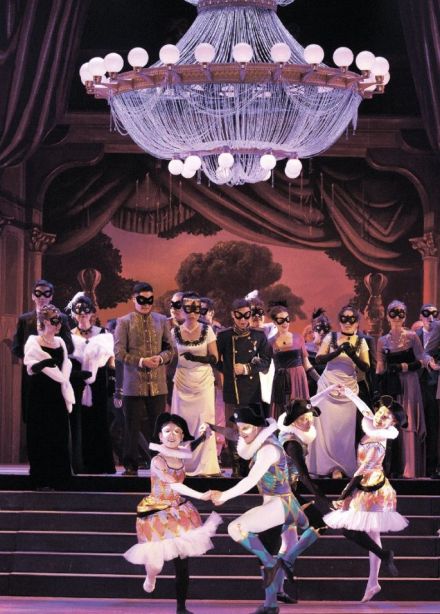 Опера «Бал-маскарад»